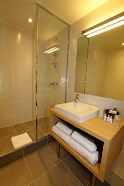 هتل کریاد پاریس 18-پورت د سلیگنانکورت-مونمارتر