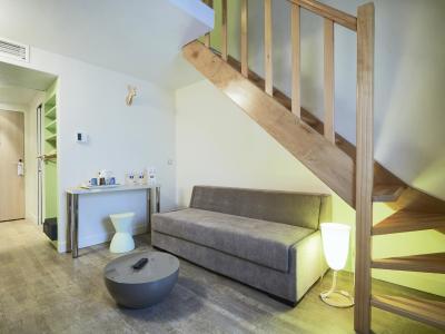 هتل کریاد پاریس 18-پورت د سلیگنانکورت-مونمارتر