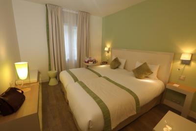 هتل کریاد پاریس 18-پورت د سلیگنانکورت-مونمارتر