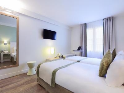 هتل کریاد پاریس 18-پورت د سلیگنانکورت-مونمارتر