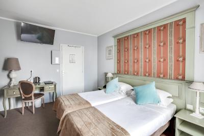 هتل د بلوون پاریس