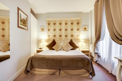 هتل د بلوون پاریس