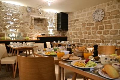 هتل د بلوون پاریس