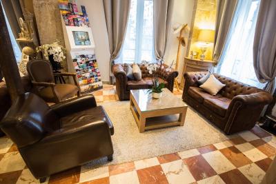 هتل د بلوون پاریس