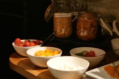 هتل د بلوون پاریس