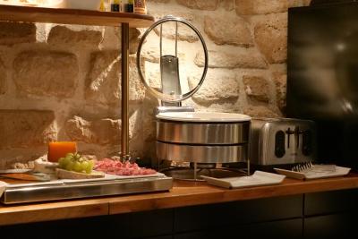 هتل د بلوون پاریس