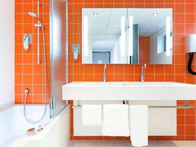 ایبیز استیلز پاریز پرت درلینز