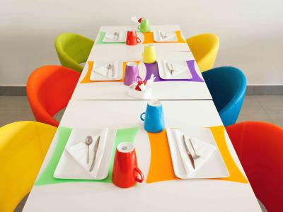 ایبیز استیلز پاریز پرت درلینز