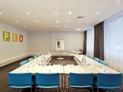 ایبیز استیلز پاریز پرت درلینز