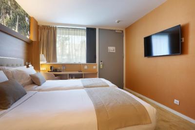 لز جاردینز د مادمویسل