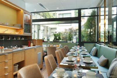 لز جاردینز د مادمویسل