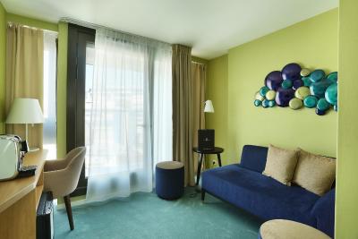 لز جاردینز د مادمویسل