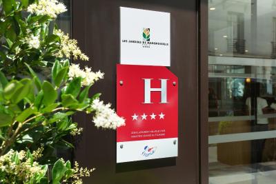 لز جاردینز د مادمویسل