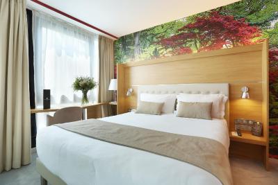 لز جاردینز د مادمویسل