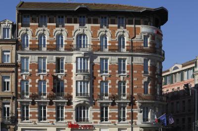 هتل ایبیز تولوس گار ماتابیاو