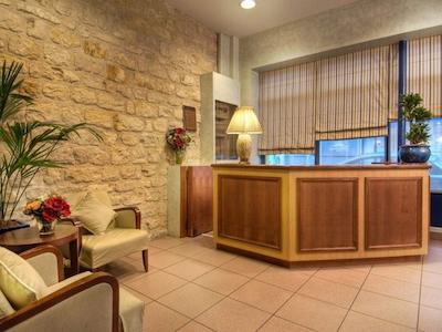 فرانس آلبین