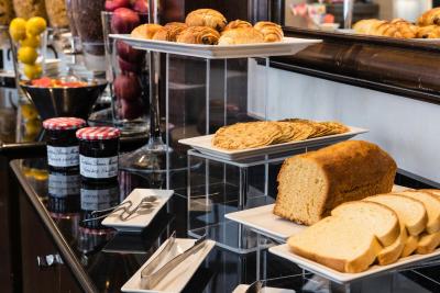 مرکور پاریس سنت لازار مونسو