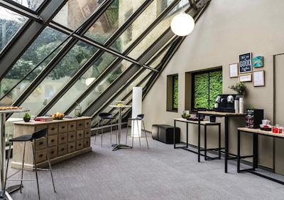 آیبیس پاریس آلسیا مونپارنس