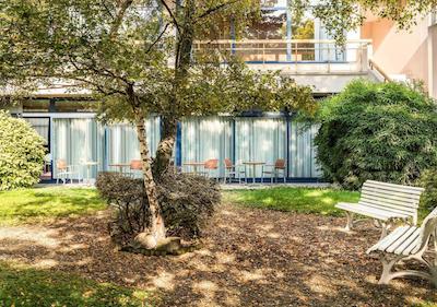 هتل آیبیس پاریس 17 کلیشی-باتینولز