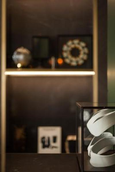 هاندسُم بای الگانشیا