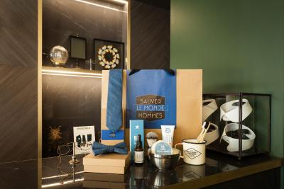 هاندسُم بای الگانشیا