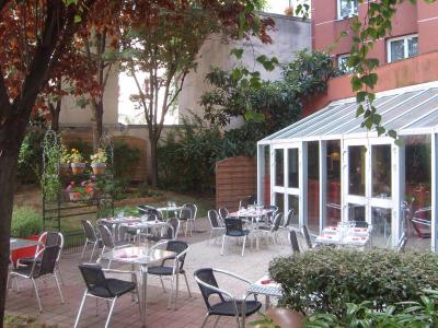 مدیان پاریس کانگرس