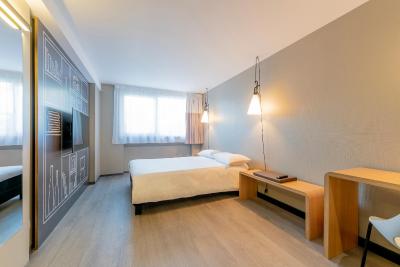 هتل ایبیز تولوس ونیورسیت