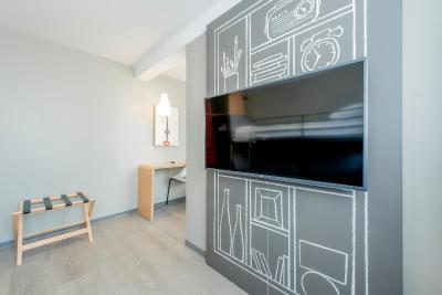 هتل ایبیز تولوس ونیورسیت