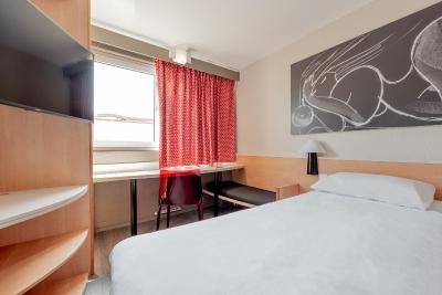 هتل ایبیز تولوس ونیورسیت