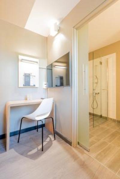 هتل ایبیز تولوس ونیورسیت