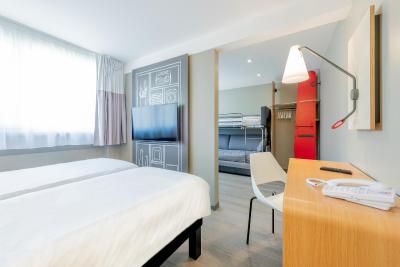 هتل ایبیز تولوس ونیورسیت