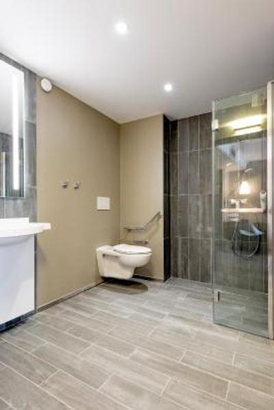 هتل ایبیز تولوس ونیورسیت