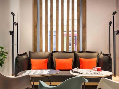 هتل ایبیز پاریز پر لاچیس