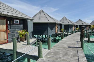 کماندو آیلند ریزورت اند اسپا