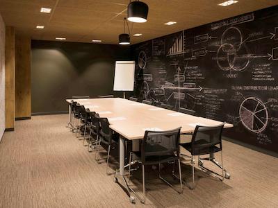 هتل ایبیز والنس سود