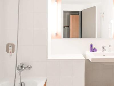 هتل ایبیز والنس سود