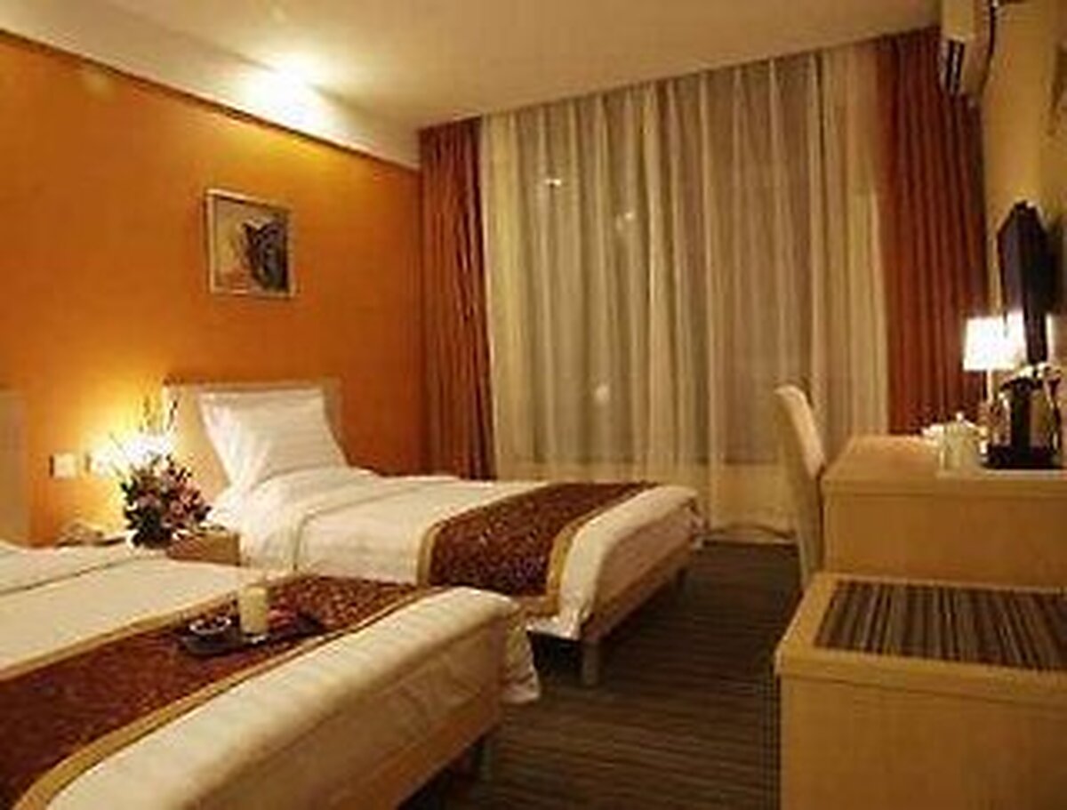سوپر 8 بیجینگ گوو ژان هه پینگ لی