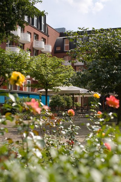 لیوینگ هتل ویسنسی