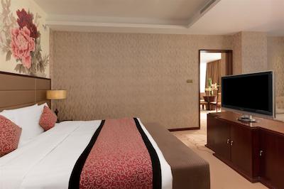 کرون پلازا بیجینگ جونگوانکن