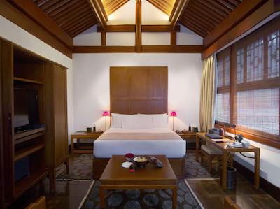 امان ات سامر پالاس