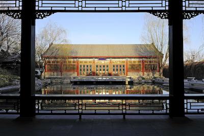 امان ات سامر پالاس