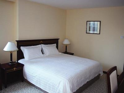 چایناز بست ولیو این-شانگهای دنگفانگ رود