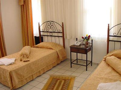 کلئوپاترا ساهارا هتل