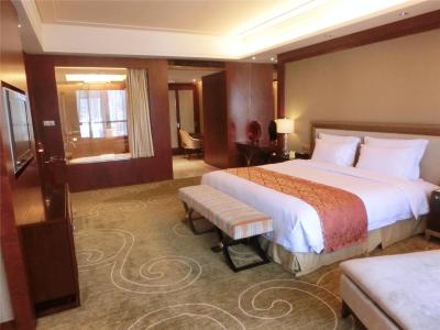 شنزهن بالیلای اینترنیشنال