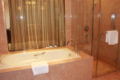 شنزهن بالیلای اینترنیشنال