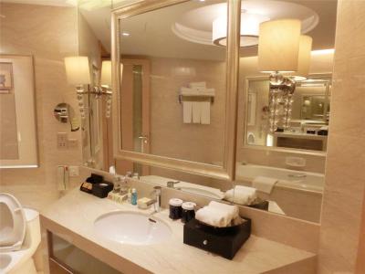 شنزهن بالیلای اینترنیشنال