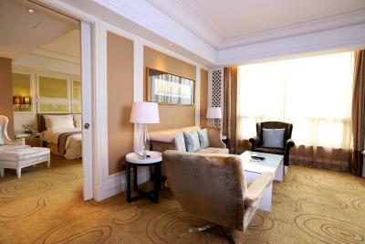 شنزهن بالیلای اینترنیشنال