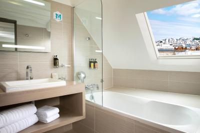 بست وسترن پرمیر له سار فلیس اپرا