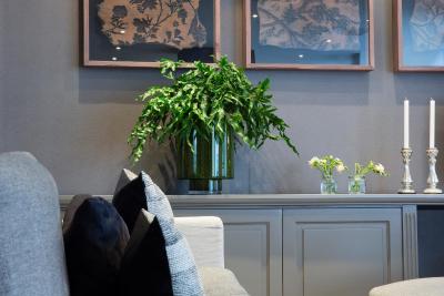 بست وسترن پرمیر له سار فلیس اپرا