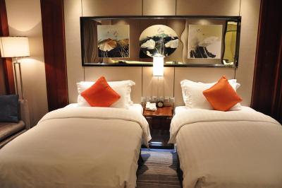 گراند سُلوکس زهنجیو